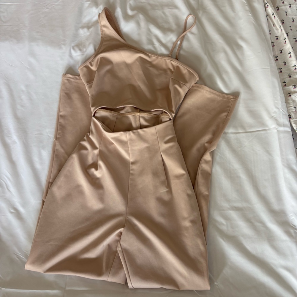 Kittenish Asymmetrical Jumpsuit | size small - Picture 2 of 6